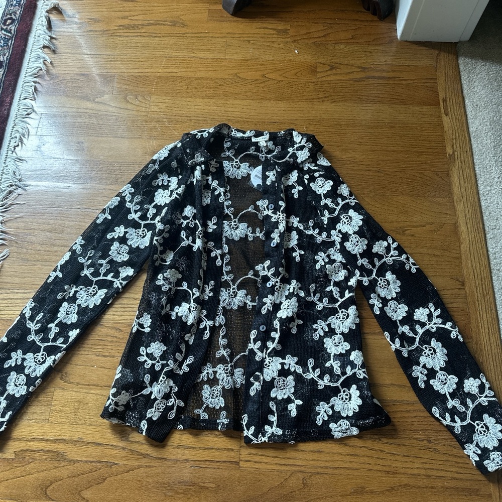 Floral Lace Women's Jacket - Black and White
